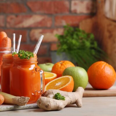 Carrot-Juice-with-Oranges-Apple-and-Ginger